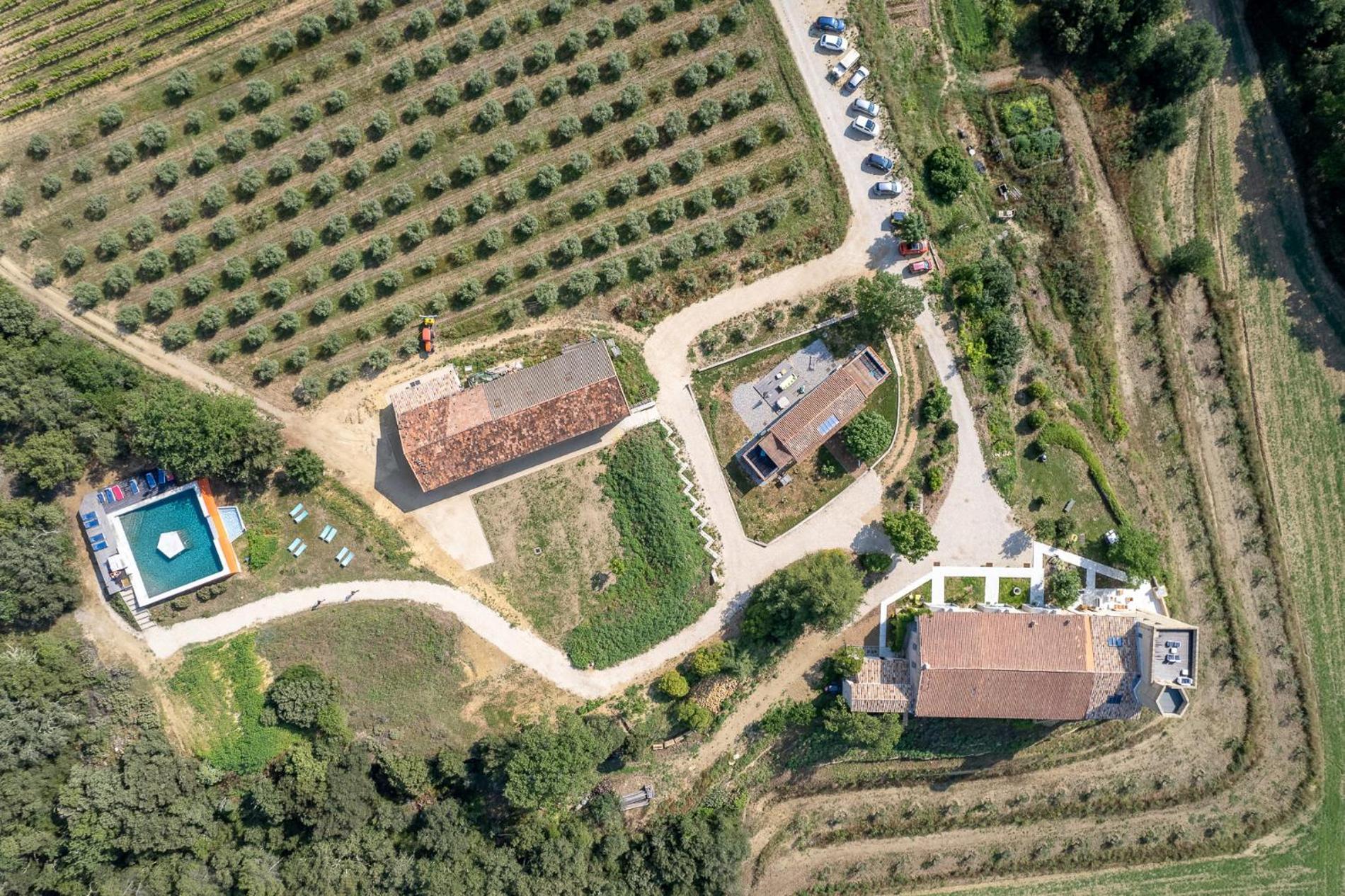 Domaine La Ferme Hi Bride Acomodação com café da manhã Villelaure Exterior foto