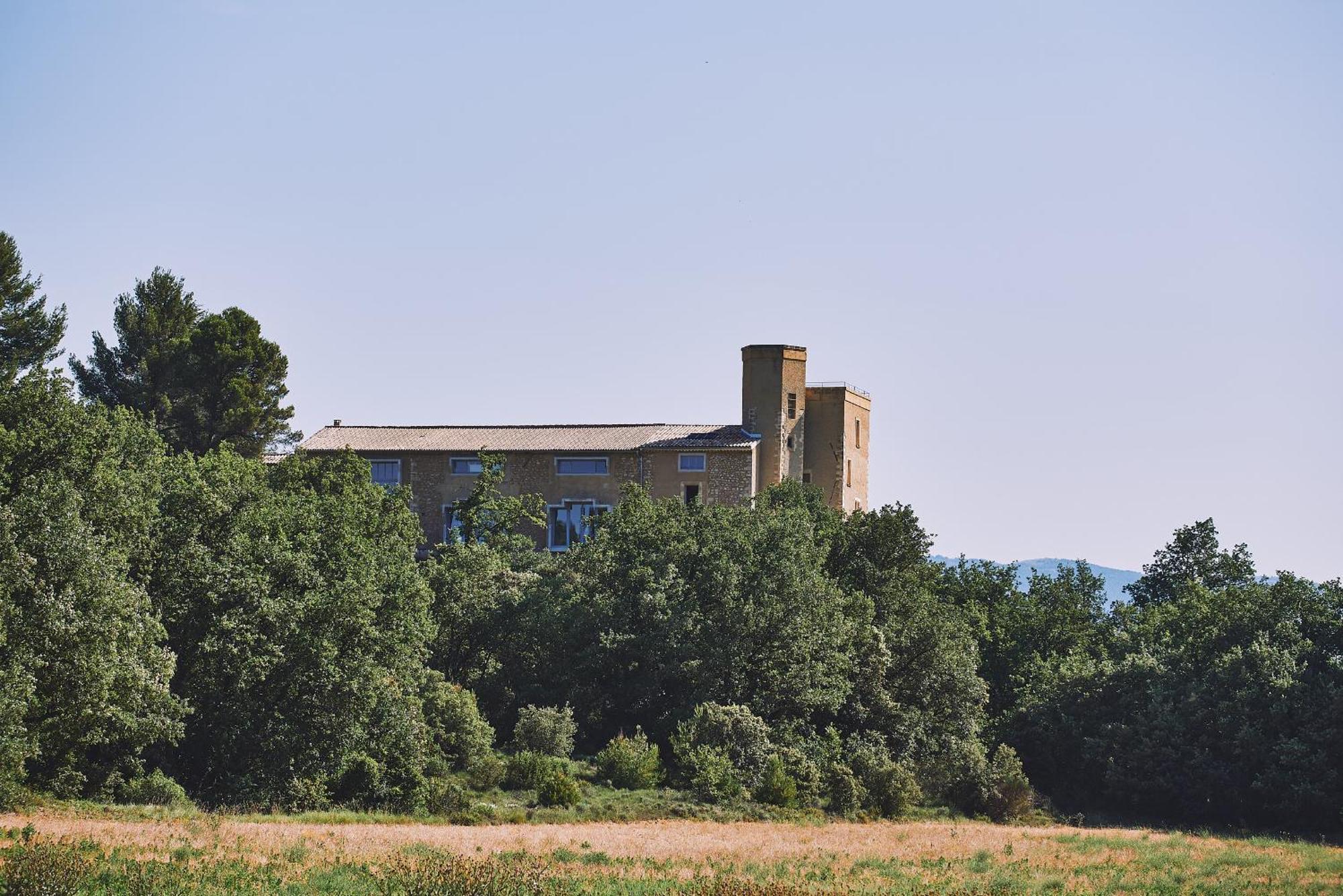 Domaine La Ferme Hi Bride Acomodação com café da manhã Villelaure Exterior foto