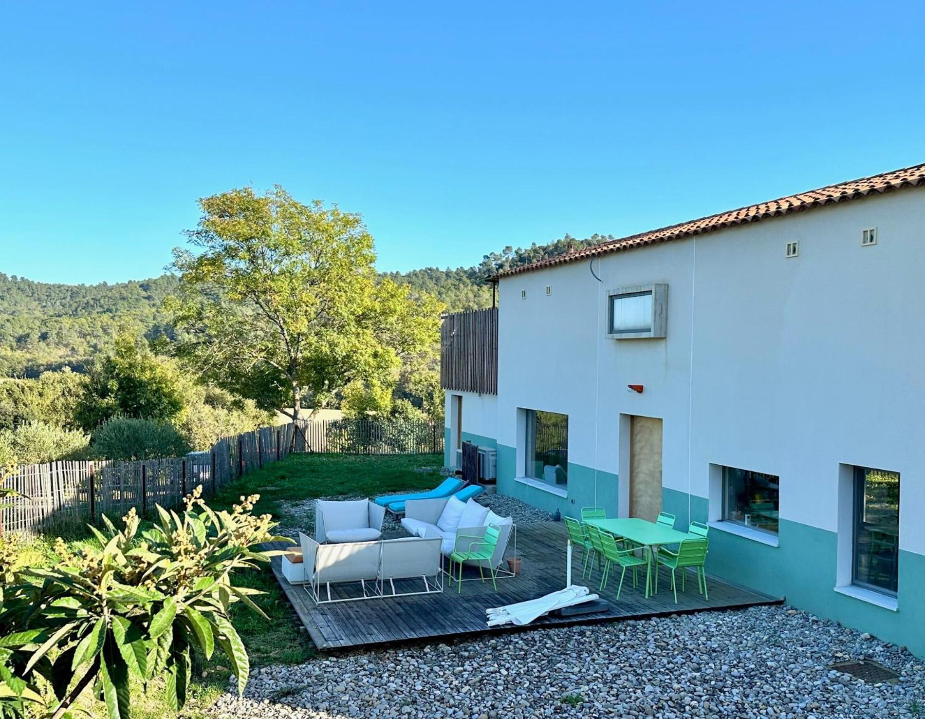 Domaine La Ferme Hi Bride Acomodação com café da manhã Villelaure Exterior foto